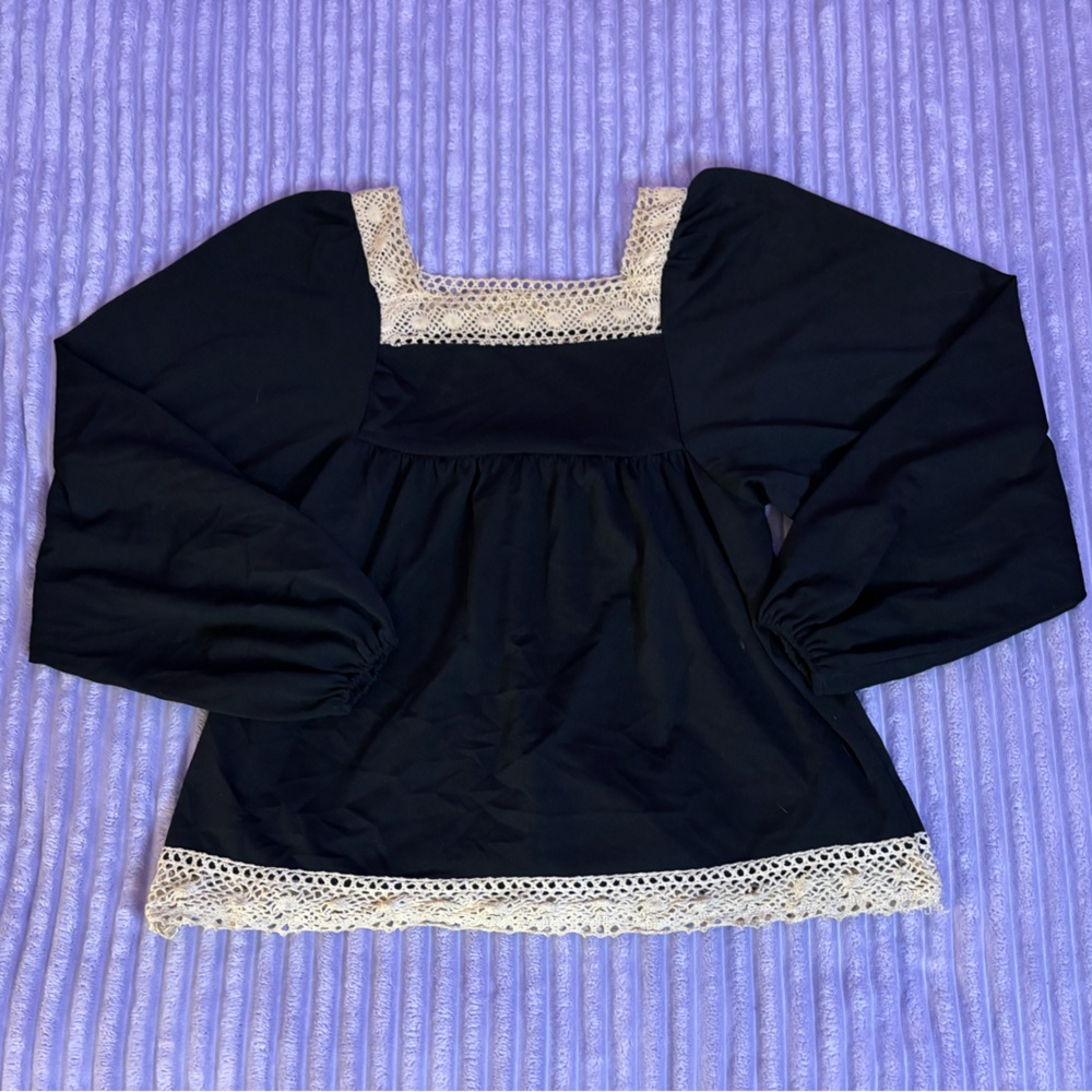 🖤 Black Puff-Sleeve Top w/ Crochet Lace Trim – Cottage Goth Vibes 🖤